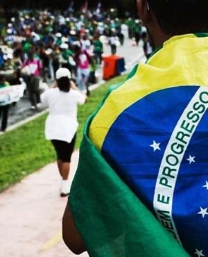 Introdução à Política Brasileira
